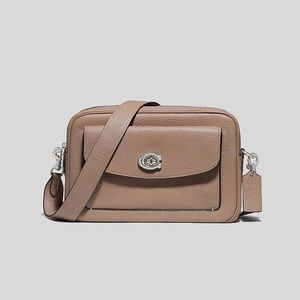 NOT FOR SALE. Do not buy. Coach Cassie camera crossbody